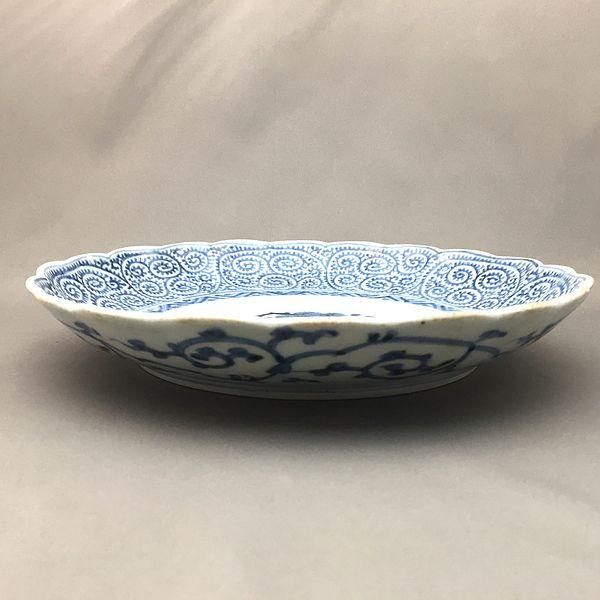手描き蛸唐草中皿 - ブルーパロット｜京都のアンティーク食器