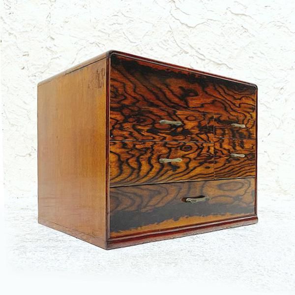 お針箱｜針山付きや隠し付きなど大正〜昭和期のアンティーク裁縫箱を掲載