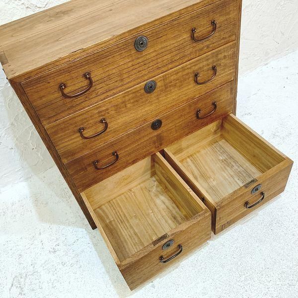 桐タンス（小）　時代箪笥　収納箪笥　引き出し　大正～昭和初期 大正時代の桐製小箪笥｜重厚な金具と多彩な引出｜滑りの良い使い心地
