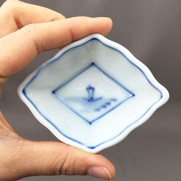 染付 青磁 印判 菱形 船形等 豆皿 6種6枚 骨董 アンティーク 染付 青磁 印判 菱形 船形等 豆皿 6種6枚 骨董 アンティーク