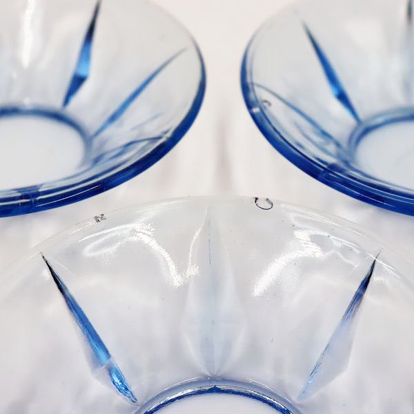 ブルー プレスガラス ガラス小鉢 サラダ かき氷 アイスクリーム 昭和レトロ かわいい アンティーク