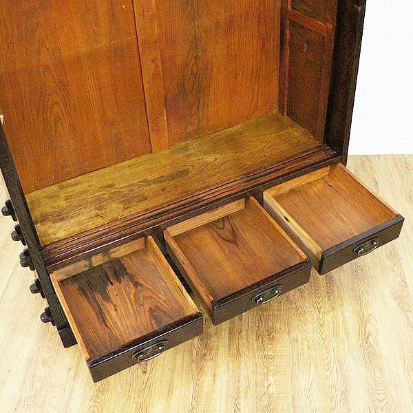 古い木枠のガラス戸棚　木製引き出し8杯 古い木枠のガラス戸棚 木製引き出し8杯 古い木枠のガラス戸棚