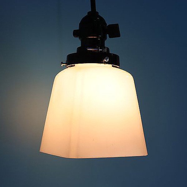 昭和レトロ 電笠 電傘 ランプシェード 乳白 照明 スクエアガラス 四角 小ぶり 和電笠