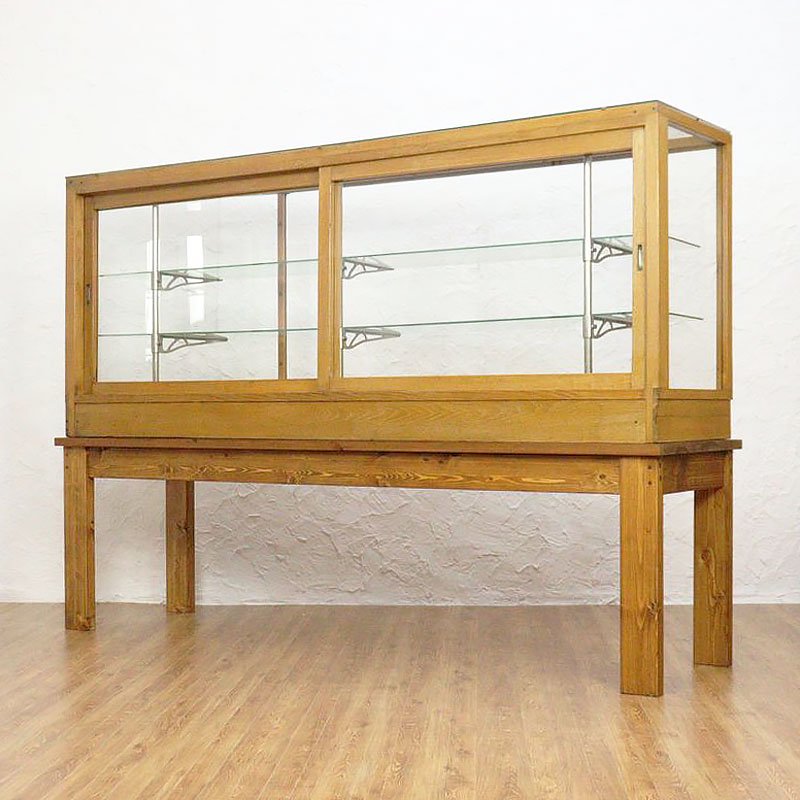 Rガラスショーケース（新調した台付き） - 京都の骨董・アンティーク 