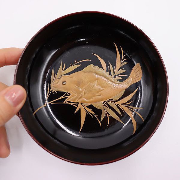 魚の漆絵 - 工芸品