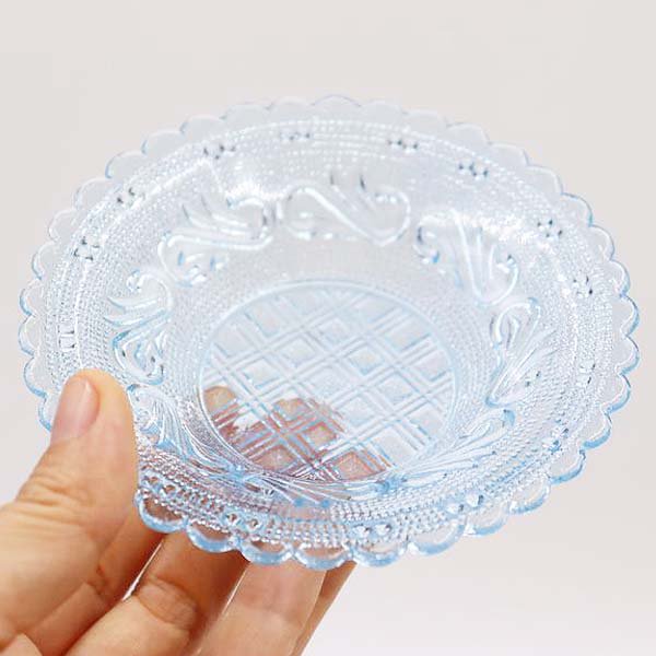 アンティーク 大正レトロのプレスガラスのデザート皿7枚(年数経過品)オマケ付