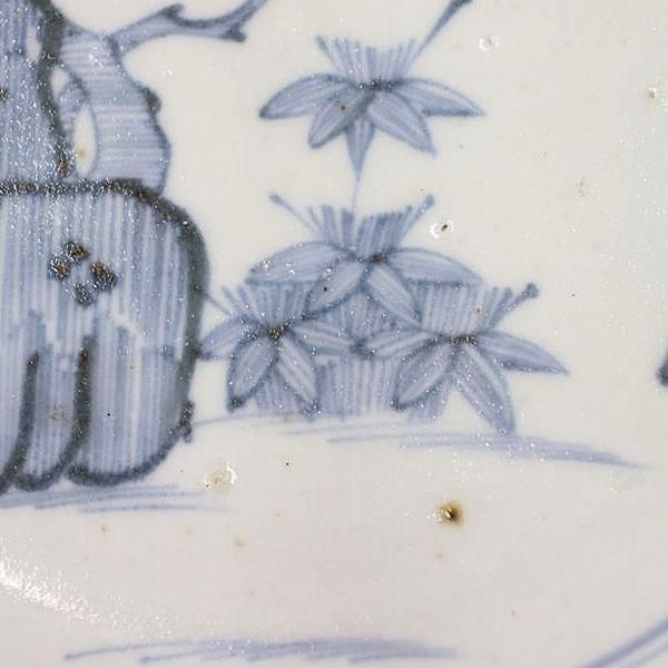 色絵染付中皿　明治期 明治前期色絵桃と三方に菊花籠図小皿 | 吉祥寺PukuPuku