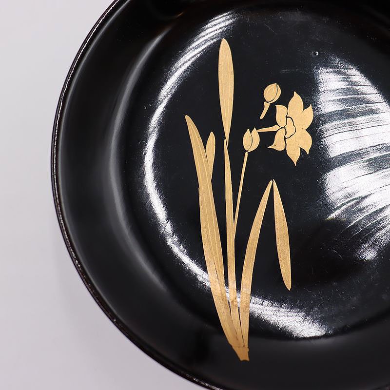 黒漆塗り 椿皿 高台付き木皿 蒔絵入り 絵替わり 図替わり 季節の植物 