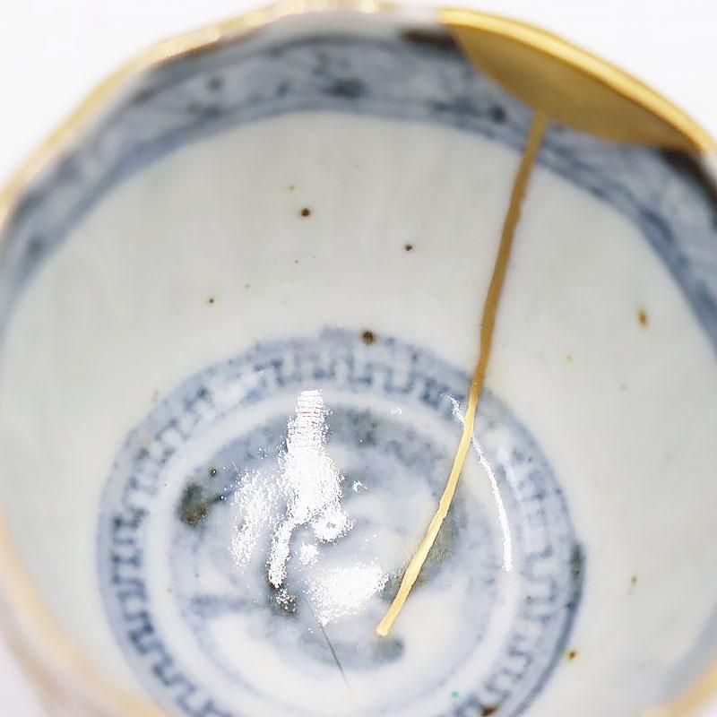 古伊万里　花唐草　染付　猪口　向付　江戸時代　酒器　アンティーク　金継ぎ　金直し 古伊万里 染付 七寸皿 江戸時代 花唐草 金直し 金継ぎ 骨董