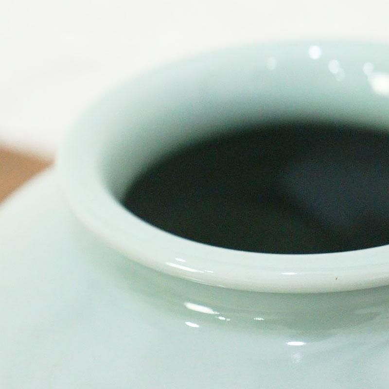 上品 青磁色 花瓶 壺 ふっくら 骨董 ヴィンテージ 日本製 （白鳩