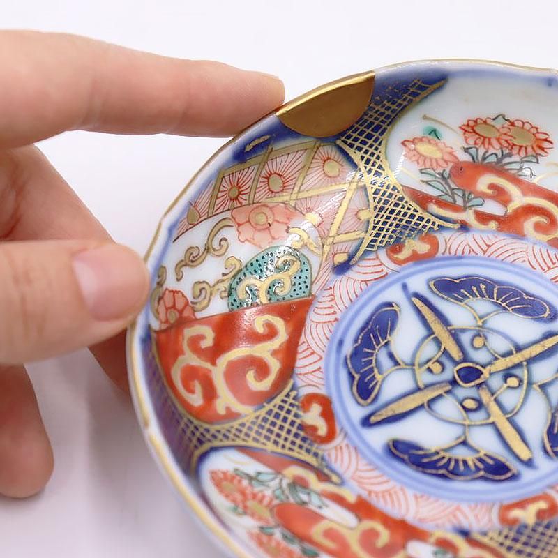 金継ぎ】手描き 赤絵 小皿 輪花 アンティーク和食器 カラフル