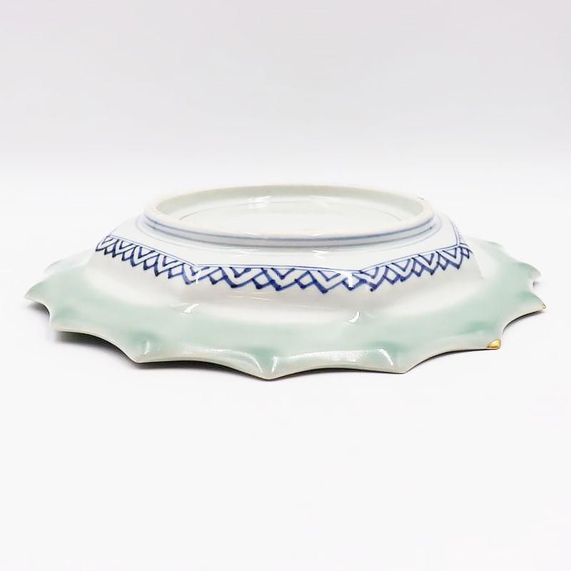 格安SALEスタート!の商品をすべて 金継ぎ】手描き 青磁 盛り皿 飾り皿 星形 花形 大皿 変形皿 染付 工芸品