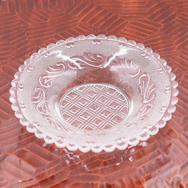 週替わりセール]プレスガラス 小皿 デザート皿 レース皿 和ガラス 輪花 