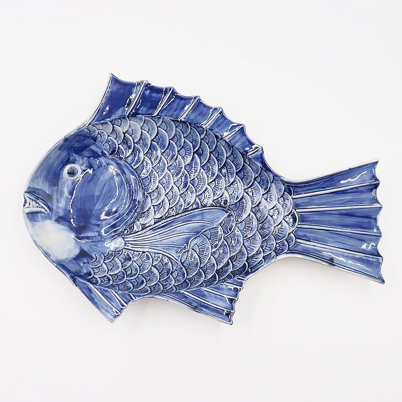 希少 珍品 魚の大皿 変形皿 飾り皿 盛り皿 縁起物 かわいい 呉須 藍 日本製（鯛・うろこ・鱗・波）