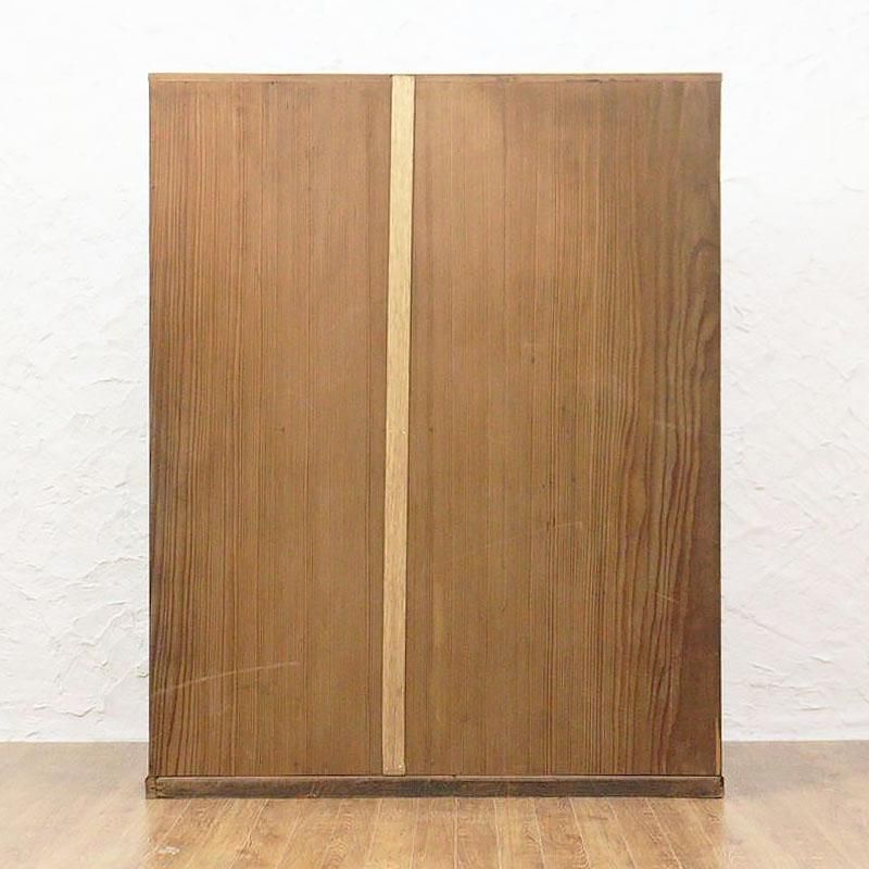 【古家具】ヴィンテージ感が滲み出た昭和初期頃の引き戸棚　キャビネット　収納 古家具】ヴィンテージ感が滲み出た昭和初期頃の引き戸棚