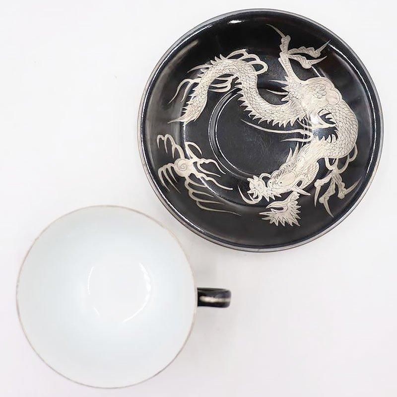 希少な龍柄 九谷焼カップ＆ソーサー｜黒地に銀龍｜アンティーク品