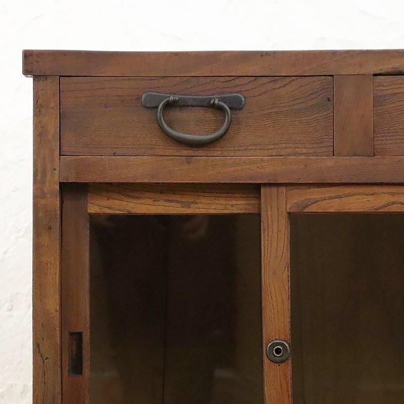 昭和時代の丁寧修復箪笥｜幅75.5高さ81｜引戸のすべり良好