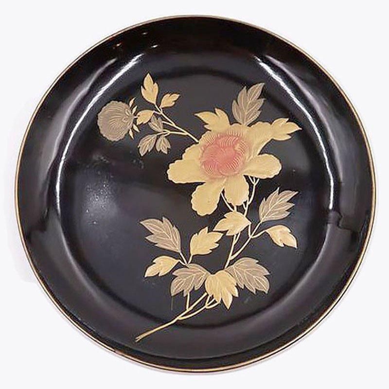 黒漆塗り 木皿 銘々皿 蒔絵入り 絵替わり 図替わり 季節の植物
