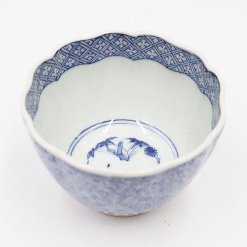 大きめ 手描き 染付 呉須 湯呑み 小鉢 蕎麦猪口 和食器 アンティーク（みじん唐草・松竹梅・菱）
