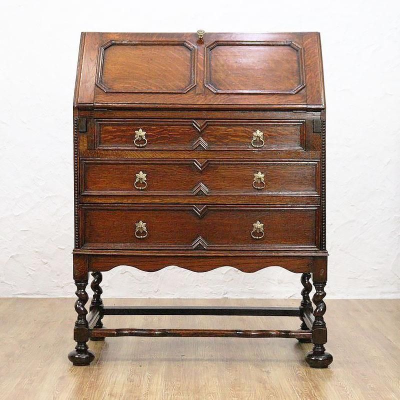 アンティーク風ビューロー 彫刻装飾付き イギリスのアンティーク家具、彫がカッコいいライティング