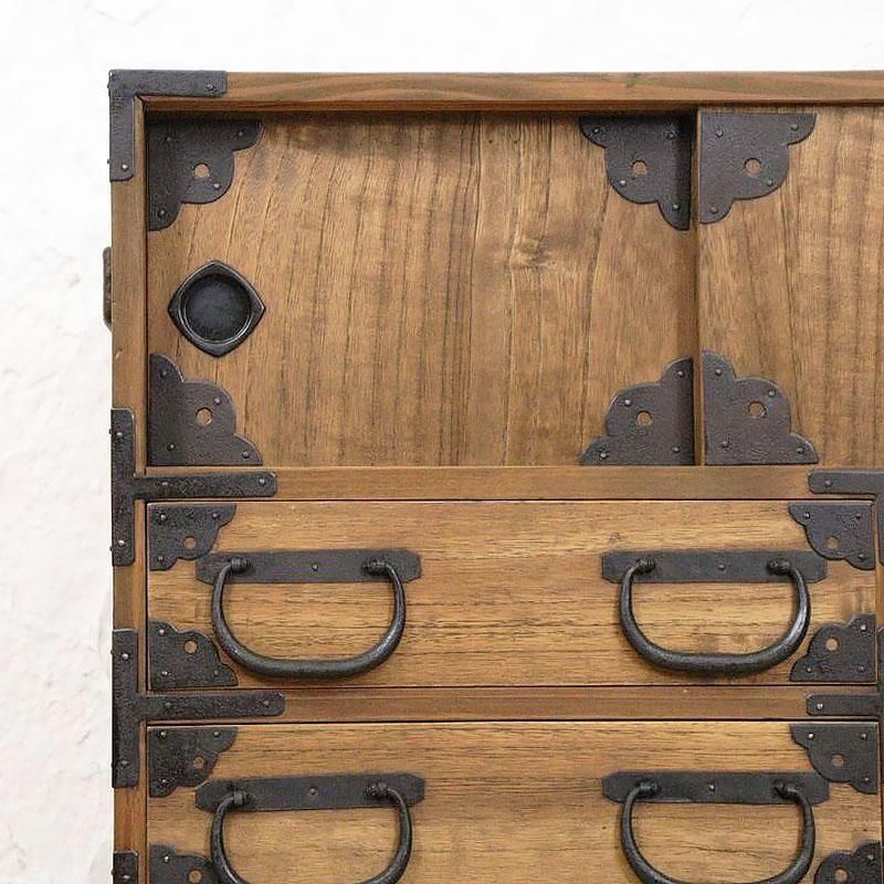 小箪笥の大正時代 手元収納の温もりと重厚さ