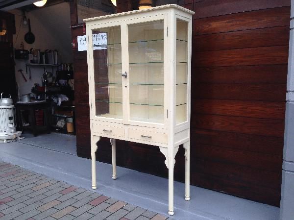 日本製 白ドクターキャビネット ケビント ガラス棚 アンティーク antique