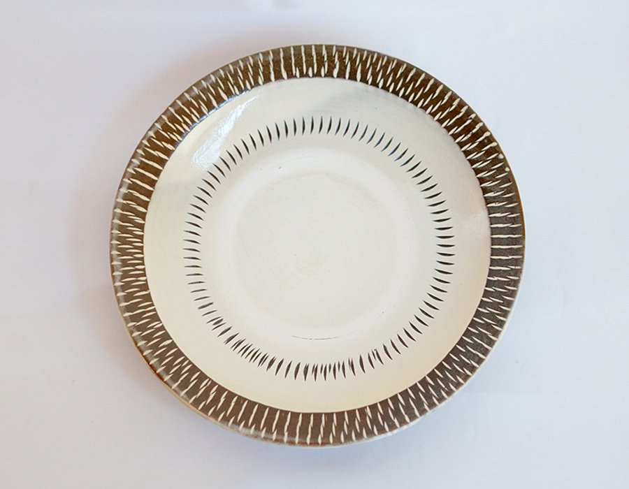 カレー皿8寸 フチ象嵌（カンナあり） 白 小袋製陶所 | threetone 