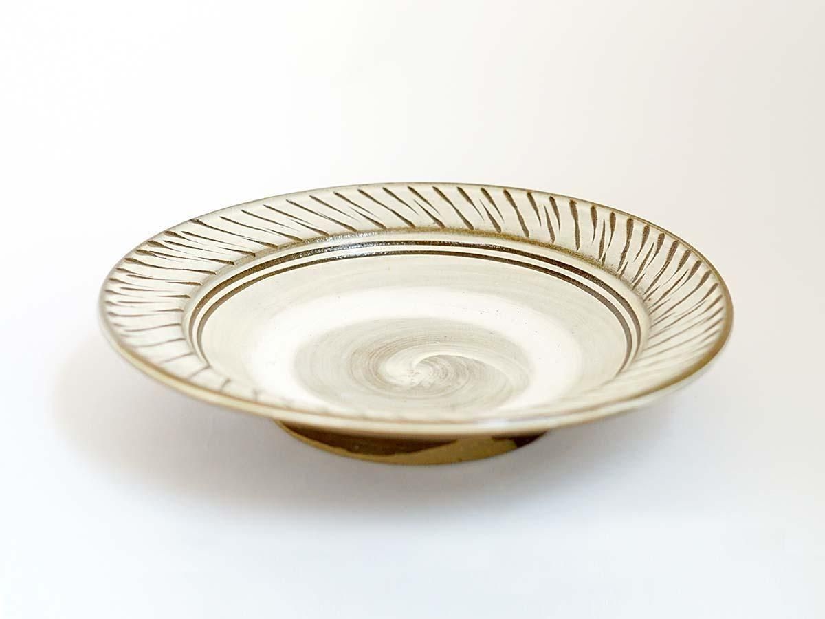 皿 8寸 飛び鉋 白 小鹿田焼 坂本工窯 | うつわと灯り threetone［正規