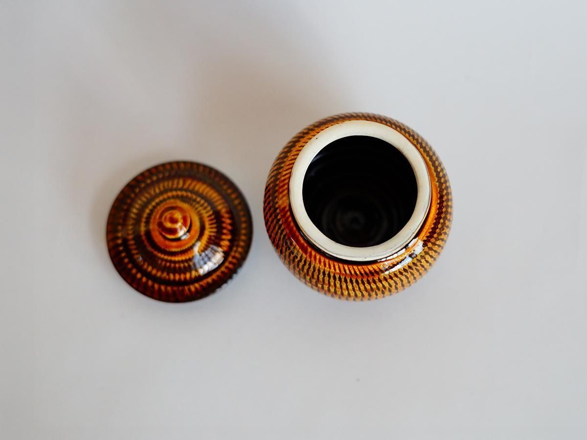 ツボ 1合 飛び鉋 飴小鹿田焼 黒木昌伸窯 | うつわと灯り threetone