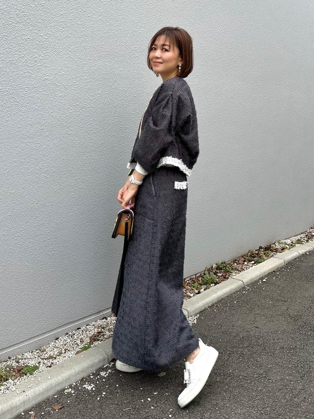 イデアルーチェ　ブルゾン イデアルーチェ idealuce バルーンブルゾン サテン ブラック 38