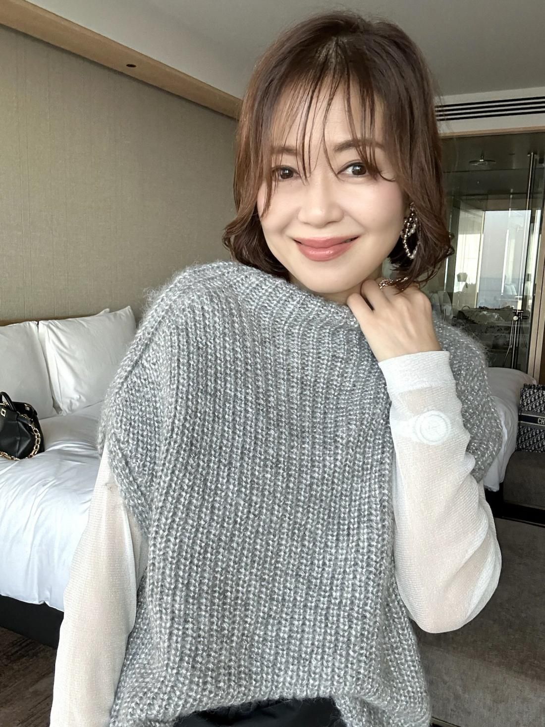 イデアルーチェ　ノースリニット　グレー　新品 ノースリニット