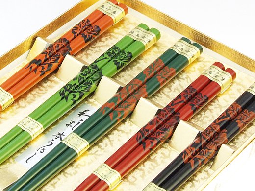 輪島箸 本うるし塗5色漆絵牡丹 5膳入り箸 - 心づくしの贈り物