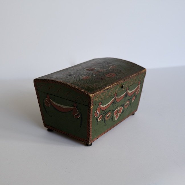19C Finland  Painted box / 19世紀 フィンランド　木箱