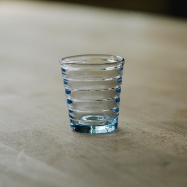 Karhula-Iittala AINO AALTO Bolgeblick 4056 shotglass aqua