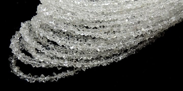両剣水晶 小粒原石 (通し穴あり) (1連売り) - 魔石屋.com
