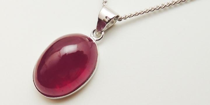 アクセサリー】 ルビー ペンダントトップ slv925 (訳あり) - 魔石屋.com