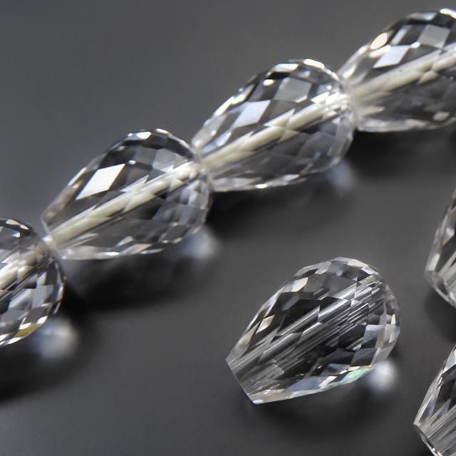 水晶 縦穴ドロップカット (1粒売り) - 魔石屋.com