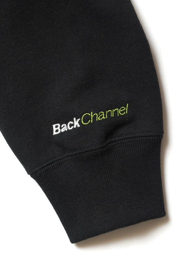 Back Channel】OFFICIAL LOGO PULLOVER PARKA