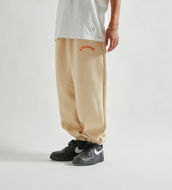 APPLEBUM】LOGO OVERSIZE SWEAT PANTS