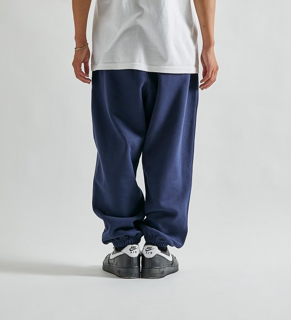 APPLEBUM】LOGO OVERSIZE SWEAT PANTS