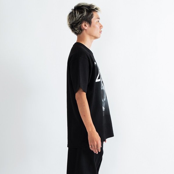 APPLEBUM】“MONOCHROME” T-SHIRT