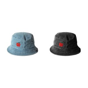 APPLEBUMۡAPPLE LOGO DENIM BUCKET HAT<img class='new_mark_img2' src='https://img.shop-pro.jp/img/new/icons5.gif' style='border:none;display:inline;margin:0px;padding:0px;width:auto;' />