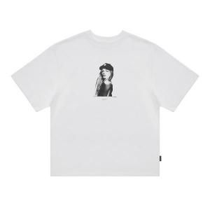 APPLEBUMۡSEDUCTIVE GAZE T-SHIRT<img class='new_mark_img2' src='https://img.shop-pro.jp/img/new/icons5.gif' style='border:none;display:inline;margin:0px;padding:0px;width:auto;' />