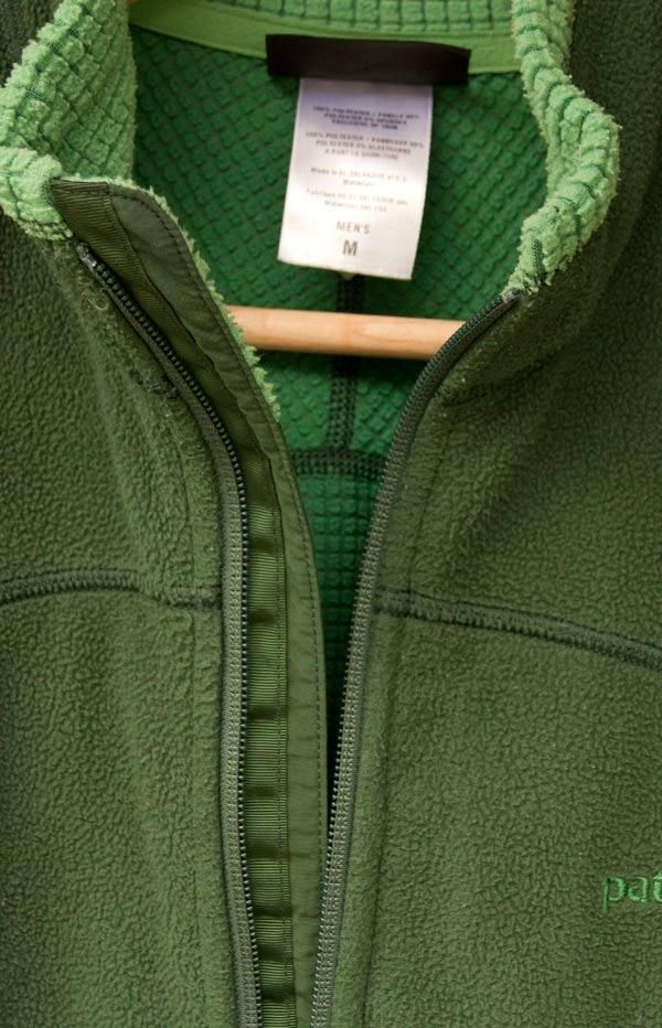 patagonia パタゴニア＞ライトウェイトR4ベスト - 中古アウトドア用品