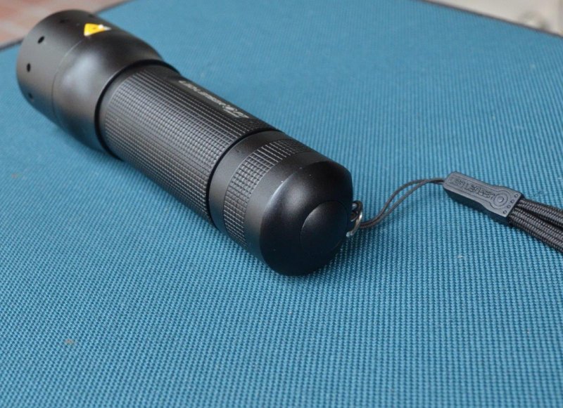 LED LENSER レッドレンザー＞ P7 フラッシュライト | 中古アウトドア