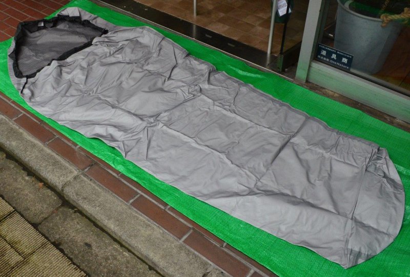 mont-bell モンベル＞ BREEZE DRY-TEC WARM-UP SLEEPING BAG COVER 
