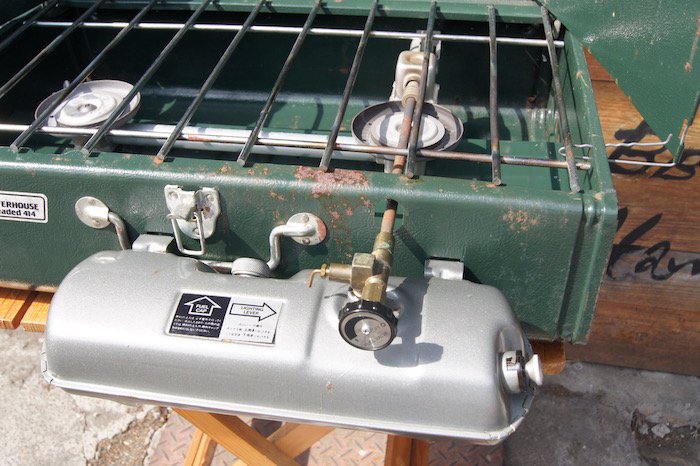 COLEMAN コールマン＞TWO BURNER UNLEADED STOVE 414-700J - 中古アウトドア用品・中古登山用品  買取・販売専門店 : maunga (マウンガ)