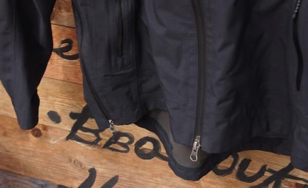 新古 アウトドアリサーチ ゴアテックス スキーウェア フーリオパンツ Furio 新古 アウトドアリサーチ ゴアテックス スキーウェア フーリオ