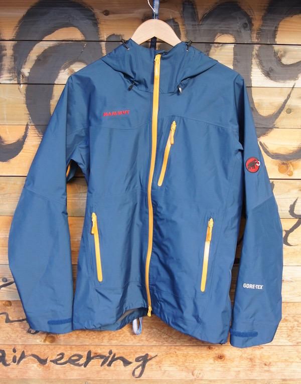 スタッフバックサイズMAMMUT GORE-TEX - 登山用品