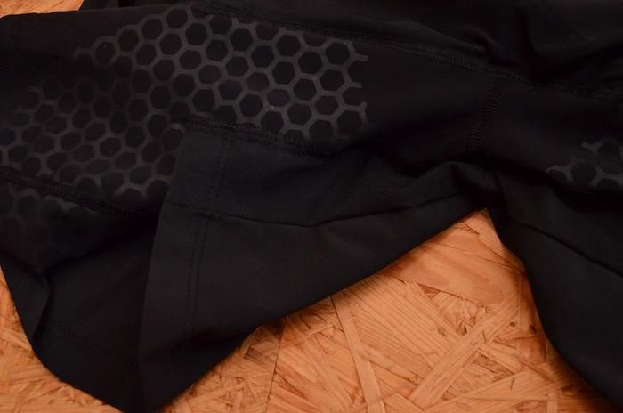 SALOMON サロモン＞ TWIN SKIN EXO S-LAB SHORT M - 中古